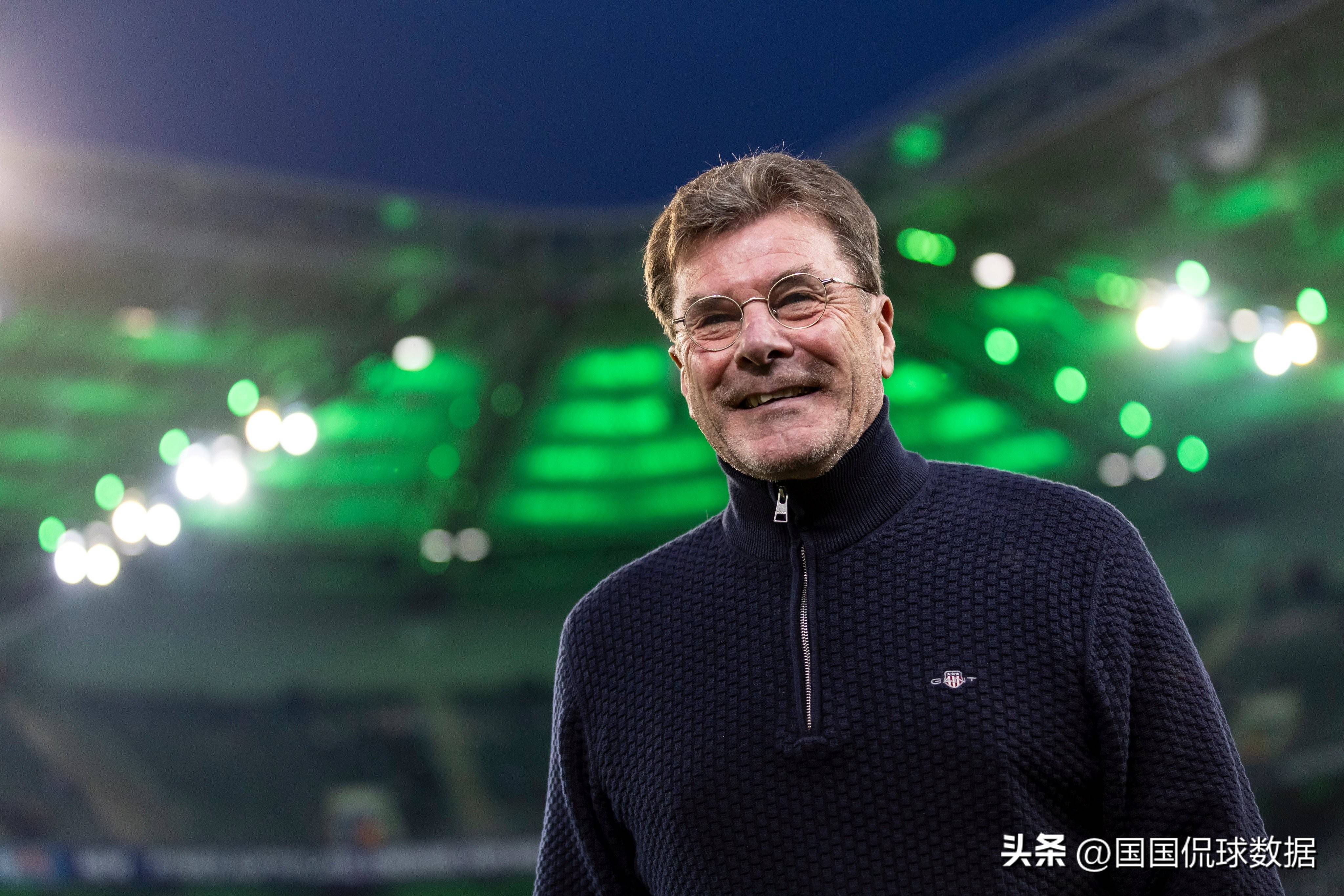 德甲赛后再迎强敌,法兰克福回应争议,主帅态度——目标明确,轮换策略成焦点 德甲赛后再迎强敌,法兰克福回应争议,主帅态度——目标明确,轮换策略成焦点