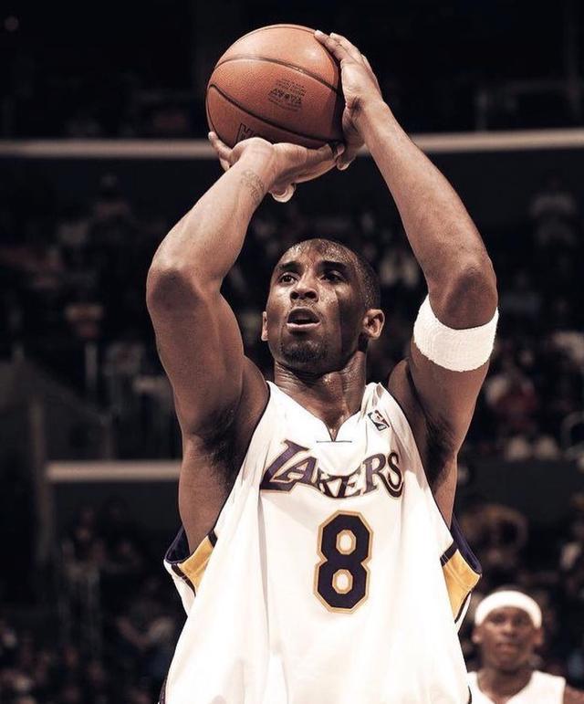 里程碑夜瓦伦西亚完成体检,欧篮联赛后刷纪录,底气十足,身体对抗强度拉满 里程碑夜瓦伦西亚完成体检,欧篮联赛后刷纪录,底气十足,身体对抗强度拉满