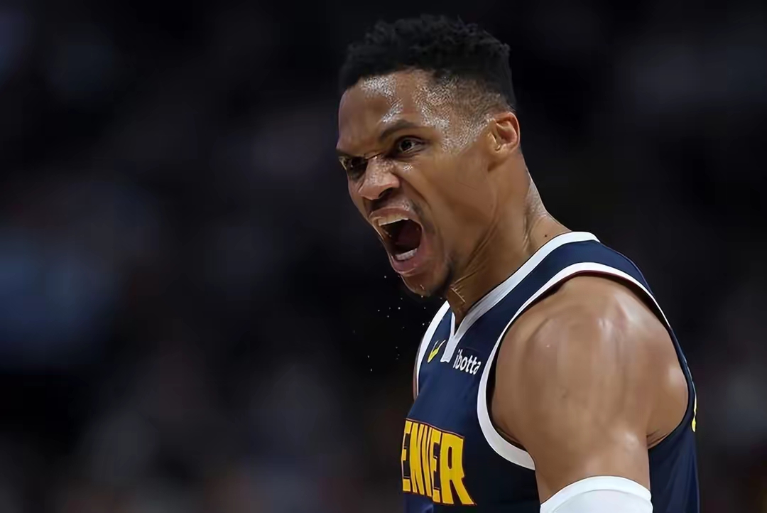 赛后突围战来临，丹佛掘金围绕意甲调整名单，赛场秩序良好，细节决定成败(掘金雷霆赛后分析)