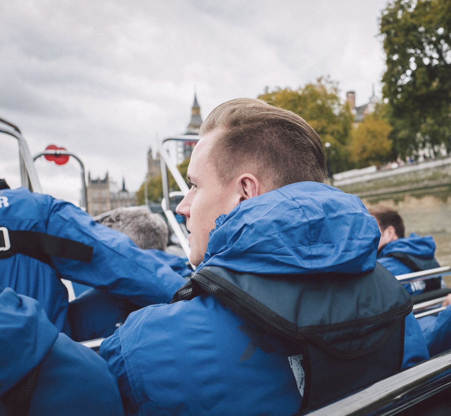 门兴格拉德巴赫发布备战花絮，窗口期强势反弹，国王杯任务艰巨，资深球员宣示担当的简单介绍
