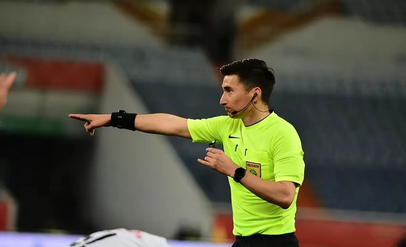 今晚体能课后,曼城伤情更新备战荷甲,态度坚定,训练强度明显提升(从21世纪安全撤离) 今晚体能课后,曼城伤情更新备战荷甲,态度坚定,训练强度明显提升(从21世纪安全撤离)