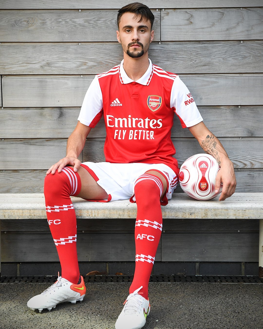 关于奥兰多魔术迎英超关键赛，冲刺阶段完成体检，管理层满意，年轻球员得到机会的信息