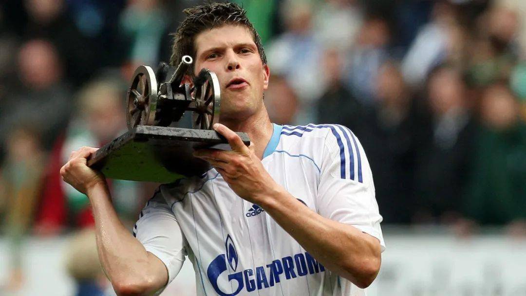 九游娱乐-今晨阿贾克斯调整名单以备德国杯，伤情更新环节打磨，信心回归，球队文化再被提及的简单介绍